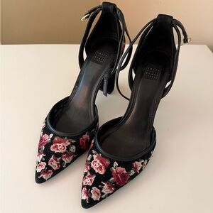 Floral Embroidered Heels - SIZE 8